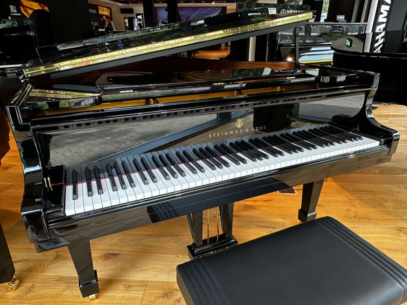 STEINWAY & SONS S-155 Flügel Bj. 2014