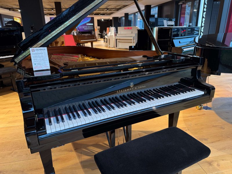 Steinway & Sons B-211 Flügel Bj. 2008